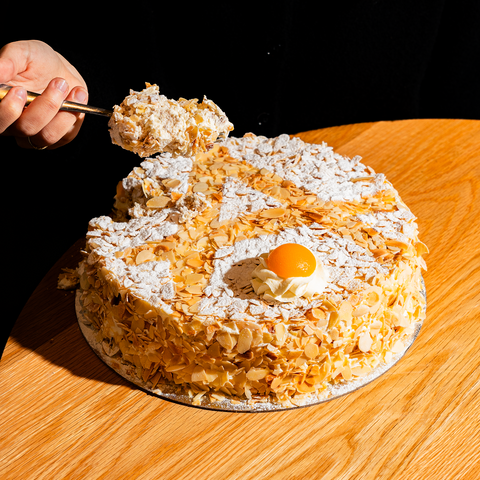 Apricot Japonaise